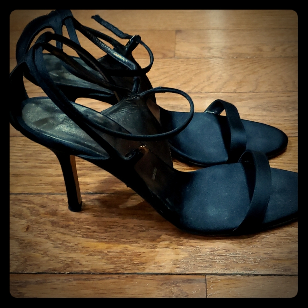 Authentic Vintage Vera Wang Shoes